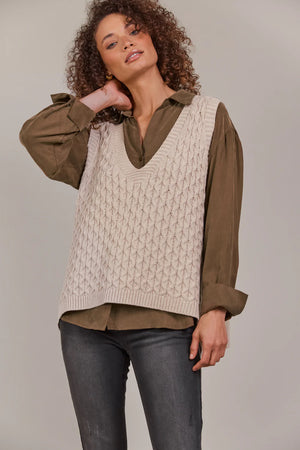Naviva Vest