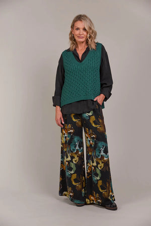 Naviva Vest