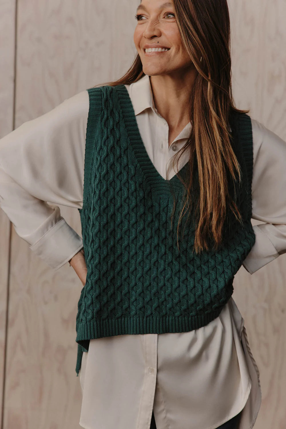 Naviva Vest