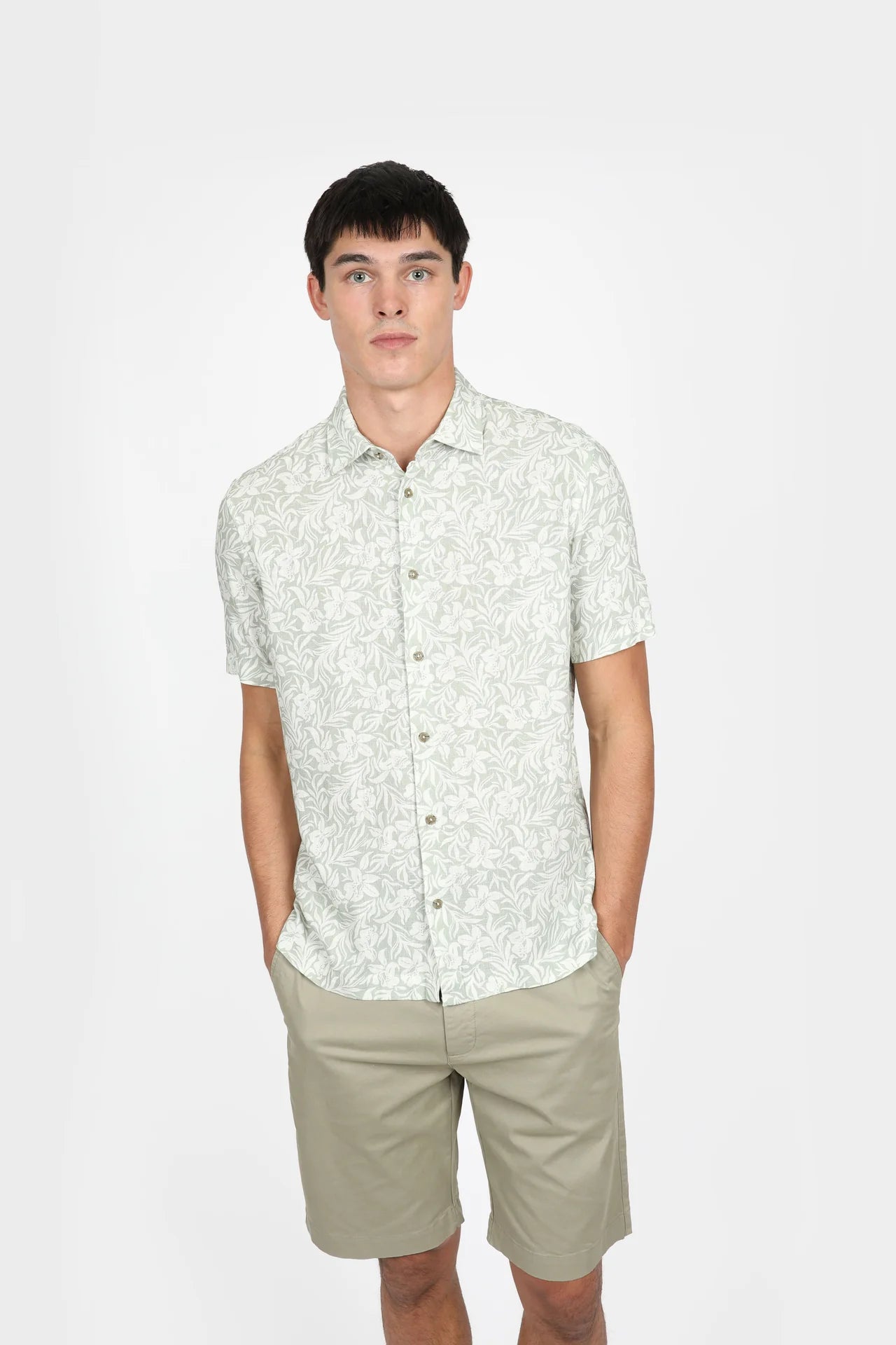 Men's Hibiscus Print Short Sleeve Shirt