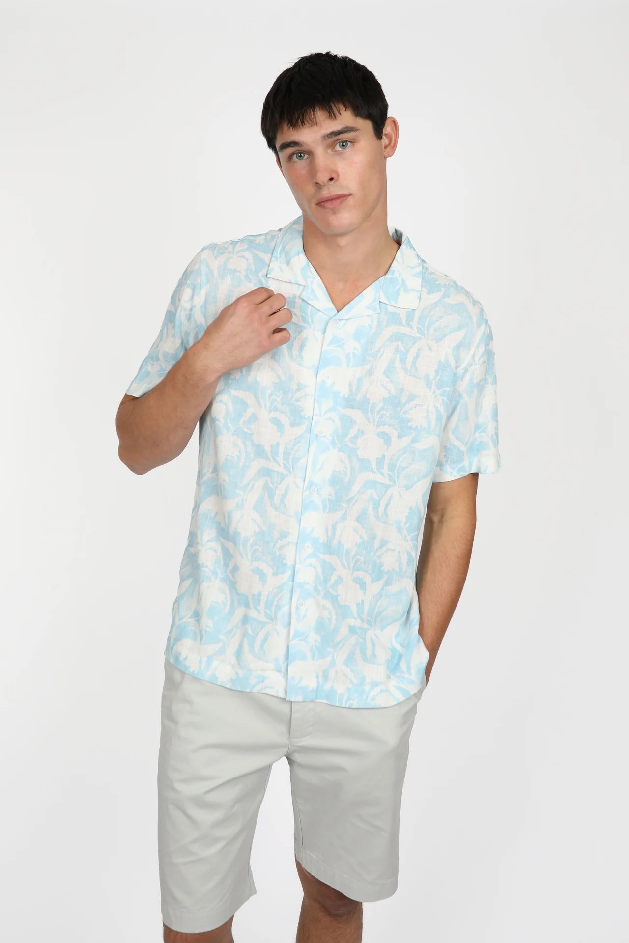 Men's Cuban Collar Short Sleeve Shirt